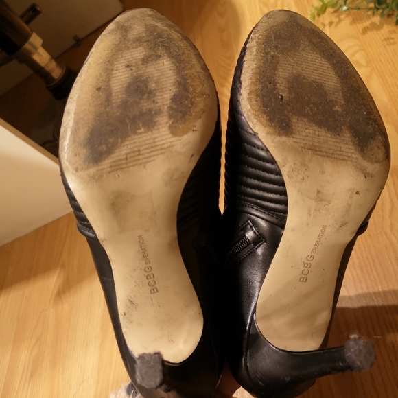 BCBGeneration Benci Quilted Black Ankle Booties - Picture 15 of 16